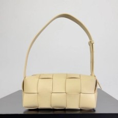 보테가 베네타 스몰 브릭 카세트백